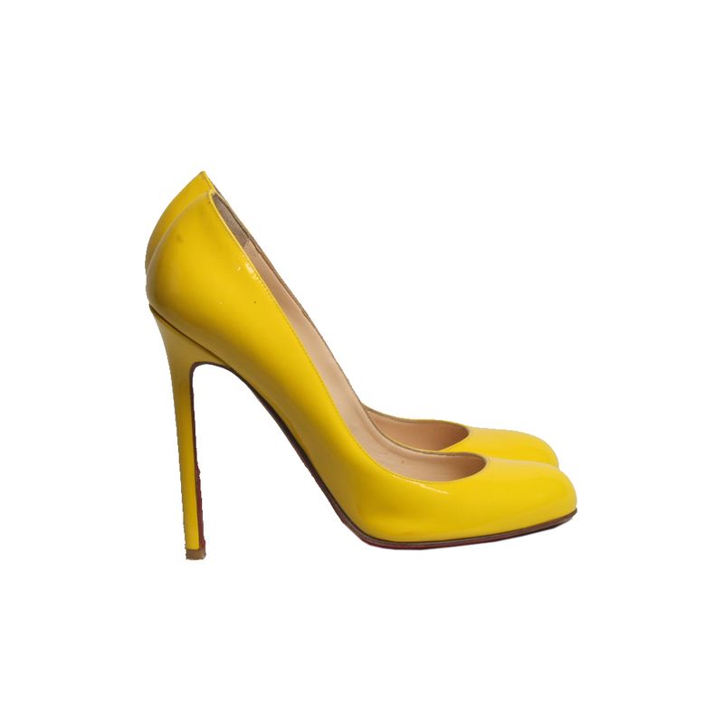 Scarpin-Christian-Louboutin-Amarelo