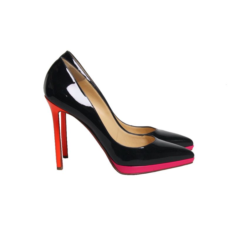 Scarpin-Christian-Louboutin-Pigalle-Preto
