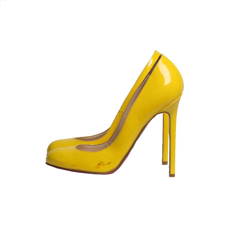 Scarpin-Christian-Louboutin-Amarelo