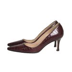 Scarpin-Manolo-Blahnik-Croco-Vinho
