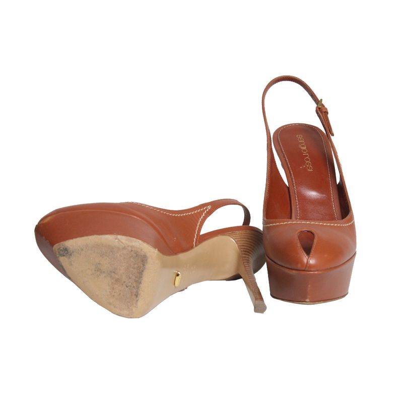 Peep-Toe-Sergio-Rossi-Caramelo