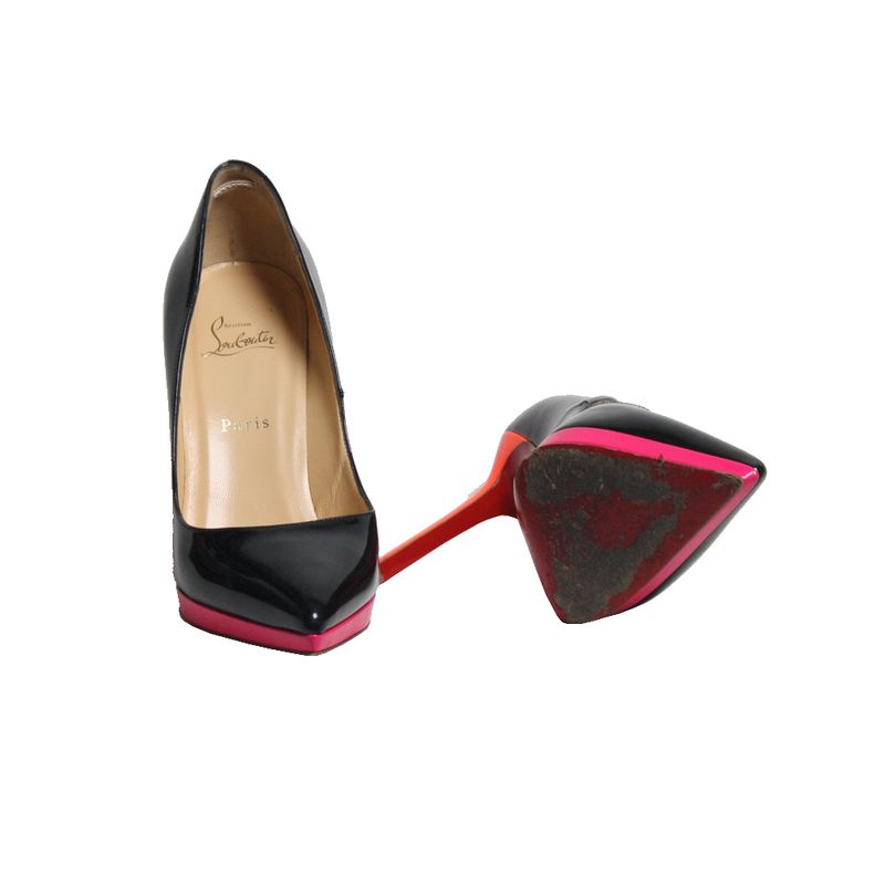 Scarpin-Christian-Louboutin-Pigalle-Preto