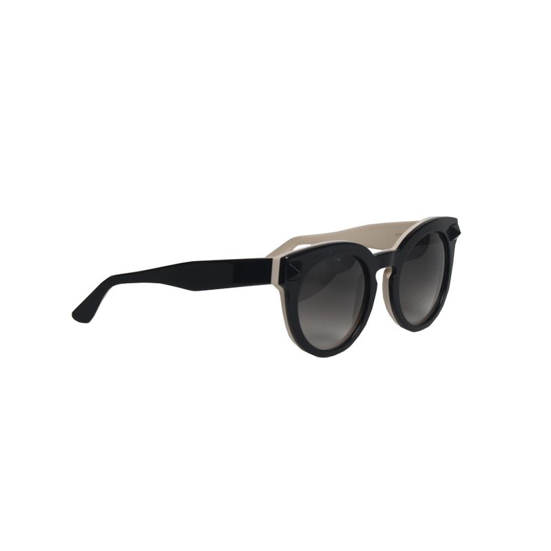 Oculos-Valentino-Rockstud-Preto-e-Marfim