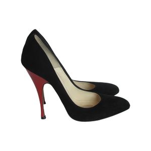 Pump Brian Atwood Preto