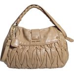 Bolsa-Miu-Miu-Coffer-Leather-Bege