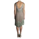 Vestido-Barbara-Bela-de-Seda-Bordado-Verde