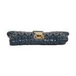 Clutch-Miu-Miu-Matelasse-Azul-Petroleo