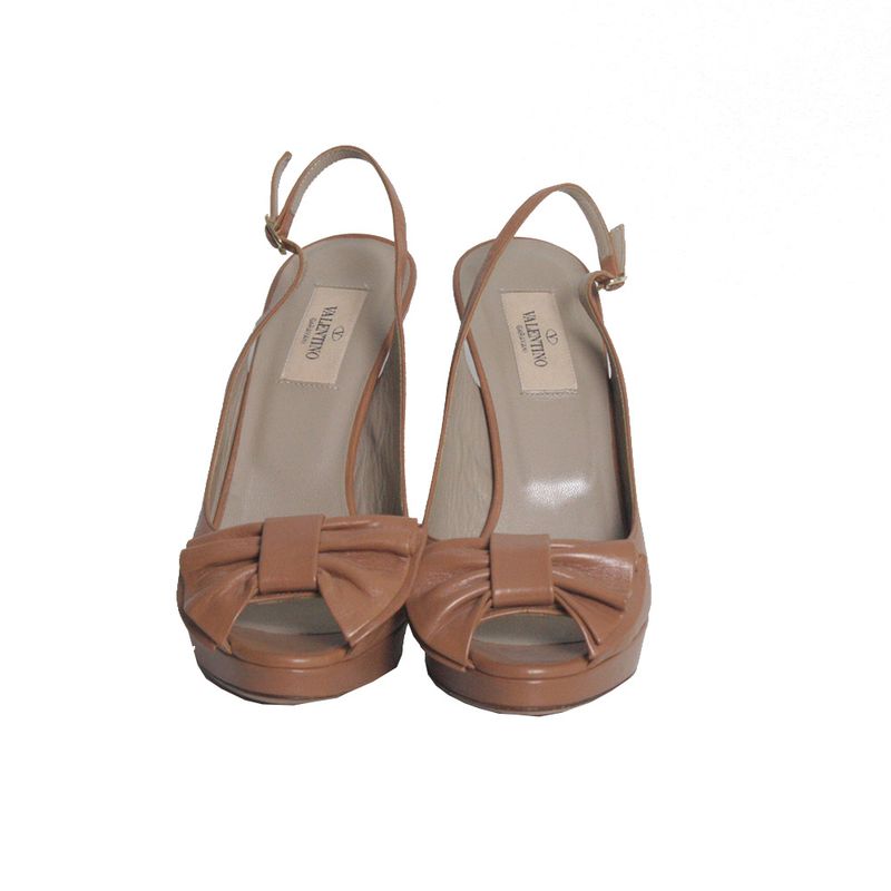 Peep-Toe-Valentino-Couro-Caramelo