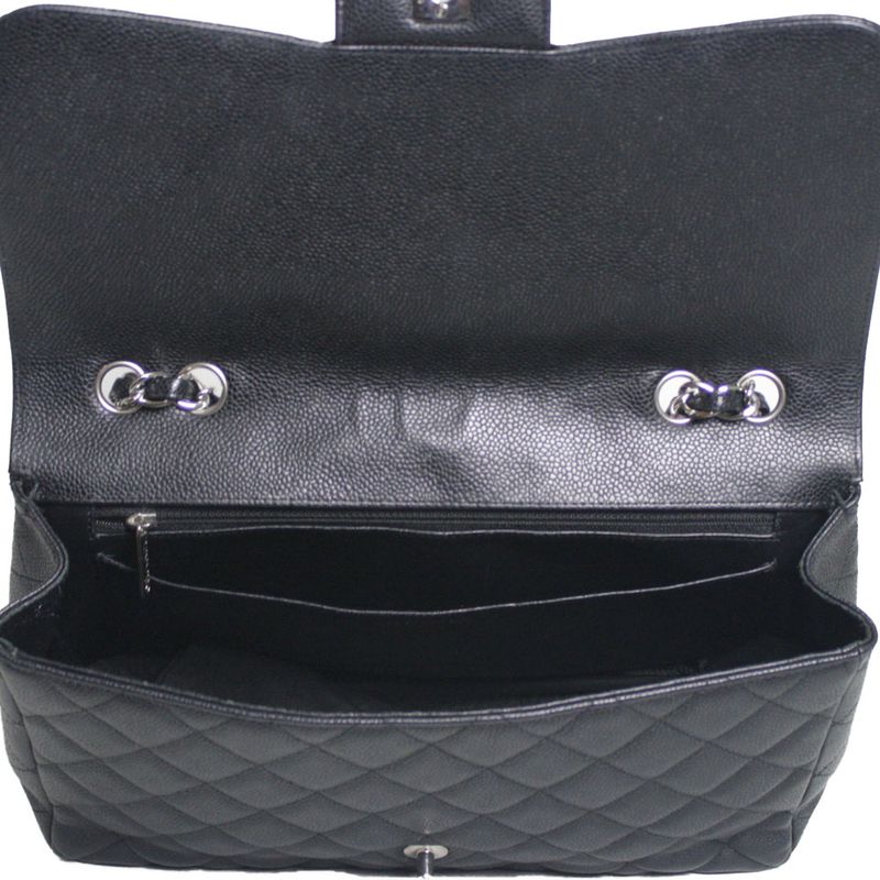 Bolsa-Chanel-Classic-Flap-Preta
