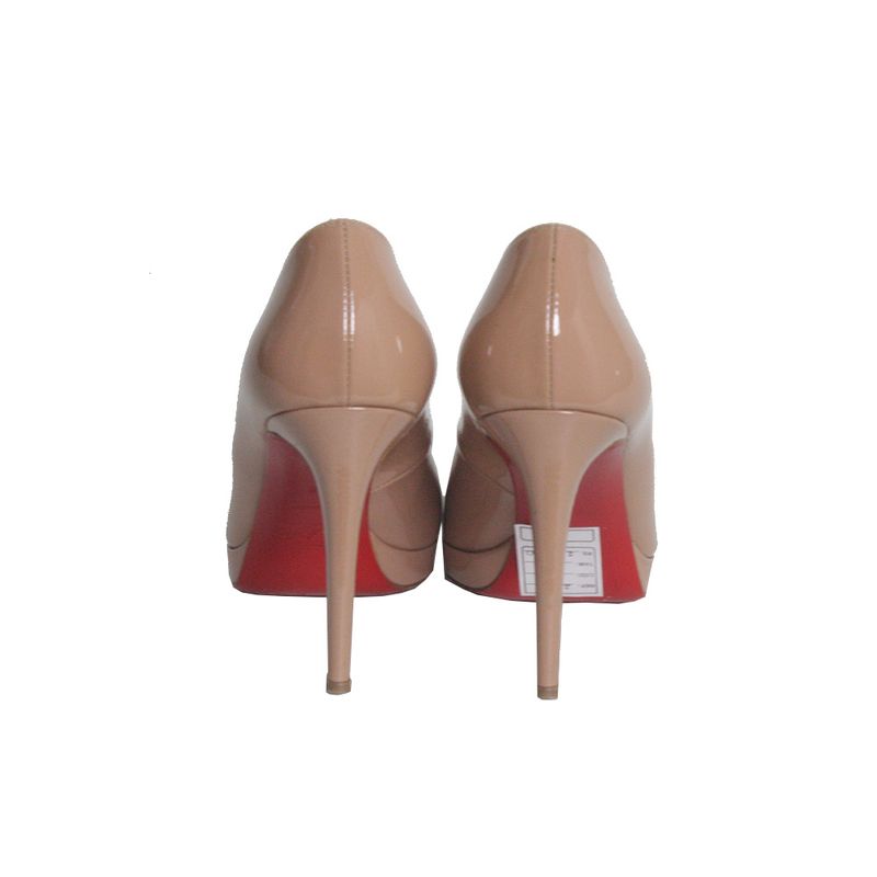 Pump-Christian-Louboutin-Verniz-Nude