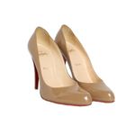 Salto-Christian-Louboutin-Verniz-Nude