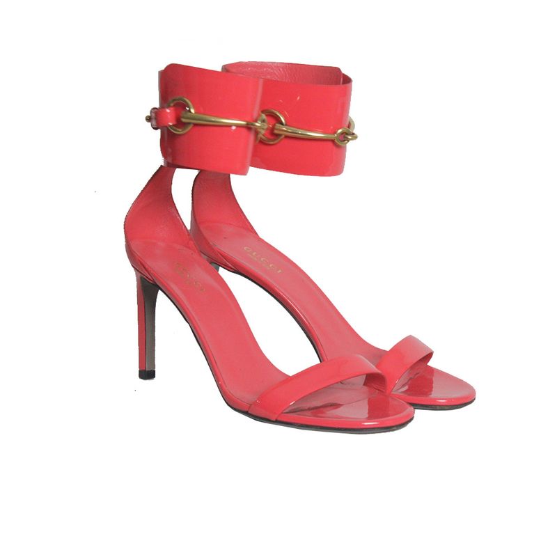Sandalia-Gucci-verniz-coral