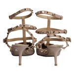 Salto-Valentino-Rockstud-Verniz-Nude-3