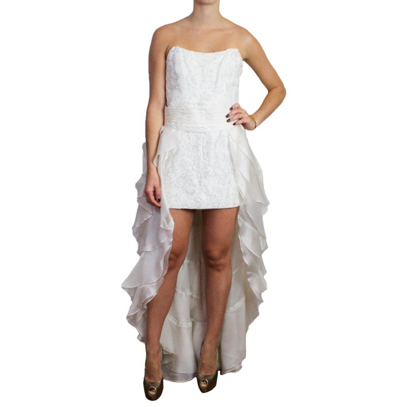 Vestido-Martha-Medeiros-Branco-com-Strass-e-Saia-Longa-Branca-Babado