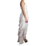 Vestido-Martha-Medeiros-Branco-com-Strass-e-Saia-Longa-Branca-Babado