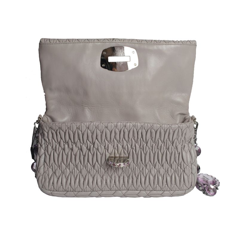 Bolsa-Miu-Miu-Lilas-com-Alca-em-Pedrarias