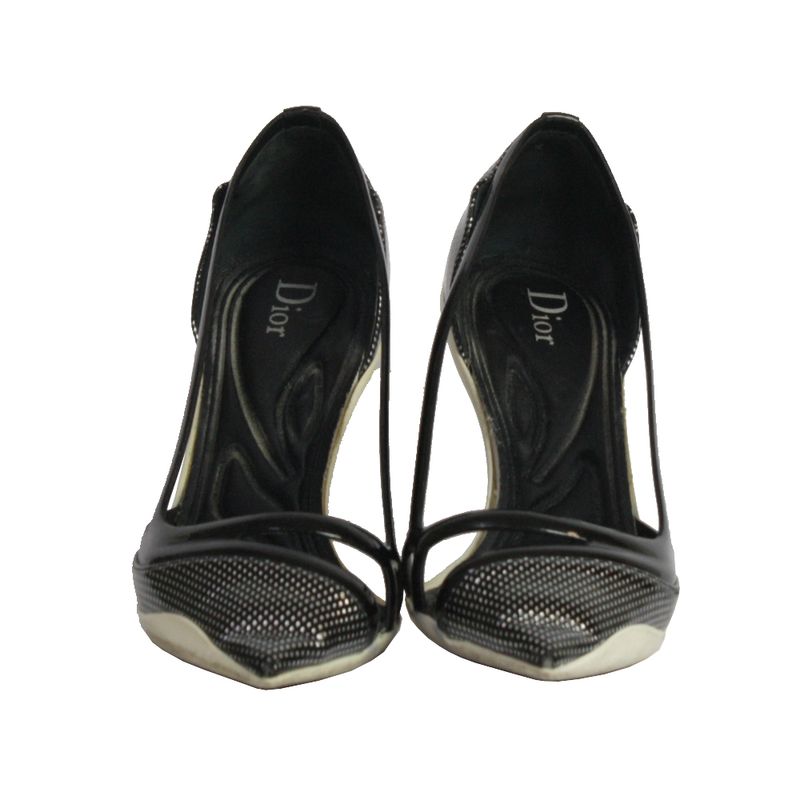 Scarpin-de-bico-fino-Christian-Dior-Preto-e-Branco