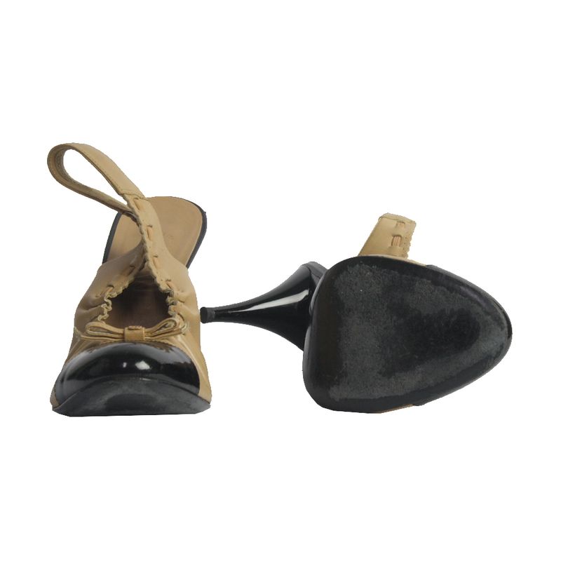 Sapato-de-Salto-Chanel-Couro-Bege-e-Preto