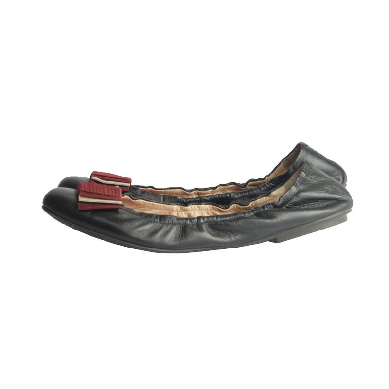 Sapatilha-Bally-Couro-Preto-e-Laco-Vermelho