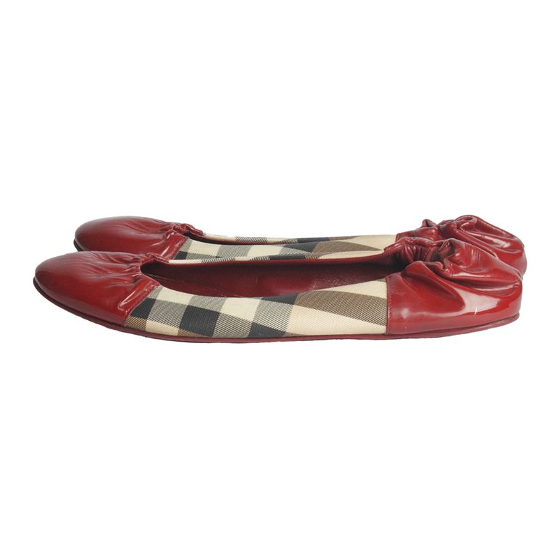 Sapatilha-Burberry-Verniz-Vermelho