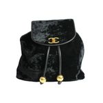 Mochila-Chanel-Vintage-Veludo-Preto