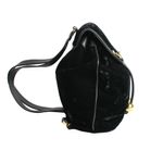 Mochila-Chanel-Vintage-Veludo-Preto