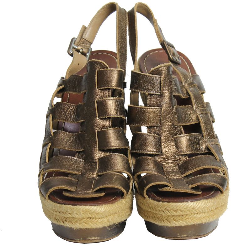 Anabela-Christian-Louboutin-Bronze-e-Palha