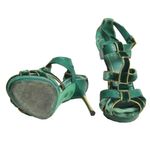 Sandalia-Gucci-Veludo-Verde-com-Detalhes-Dourados