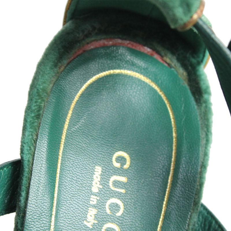 Sandalia-Gucci-Veludo-Verde-com-Detalhes-Dourados