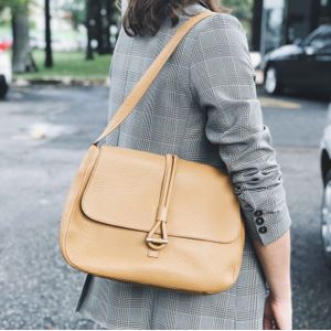 Bolsa Rossi & Caruso Couro Caramelo