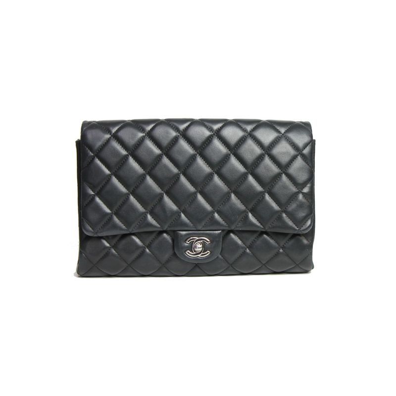 clutch-chanel-new-em-couro-lambskin-preto