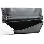 Clutch-Valentino-Rockstud-Couro-Preta