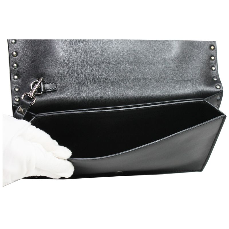 Clutch-Valentino-Rockstud-Couro-Preta