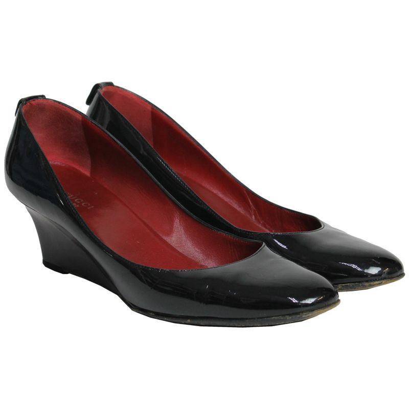 sapato-gucci-verniz-salto-anabela