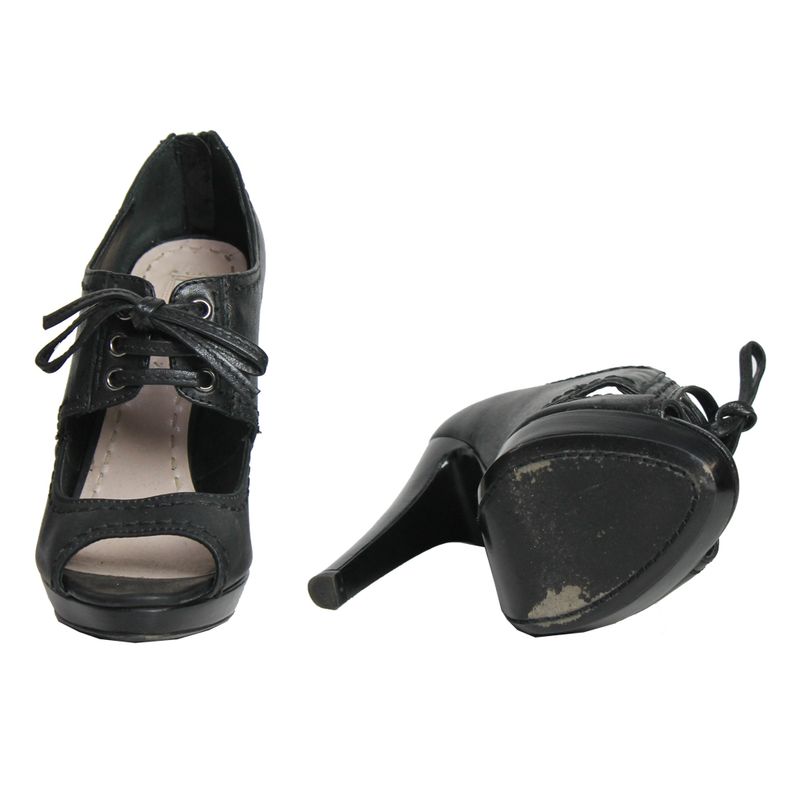 sandalia-miumiu-couro-preta-cadarco