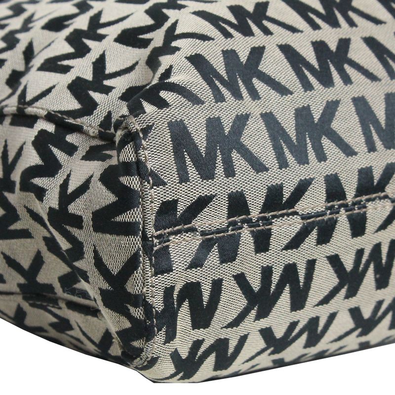 Bolsa-Michael-Kors-Jet-Set-Monograma