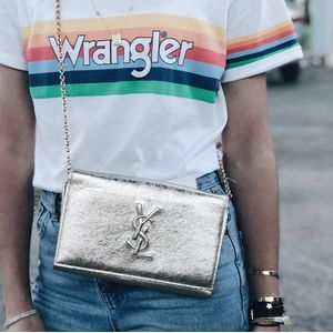 Clutch Saint Laurent Dourada