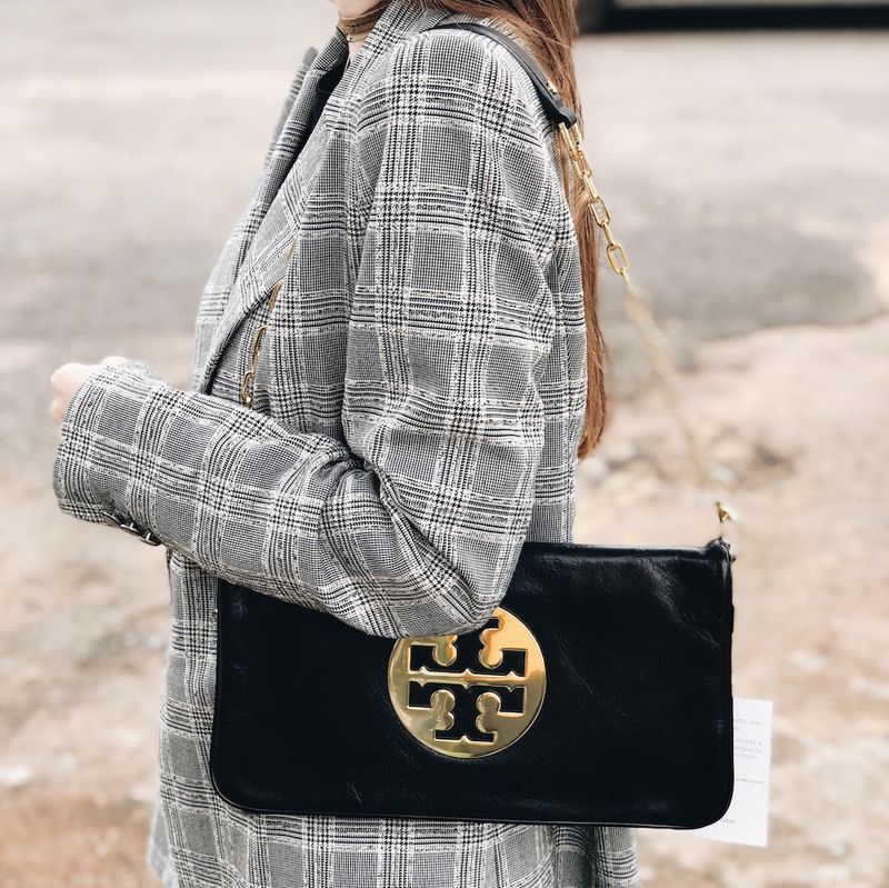 1789-Clutch-Tory-Burch-Verso