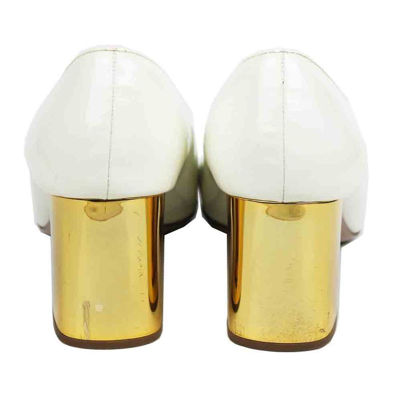 Sapato-Prada-Verniz-Branco
