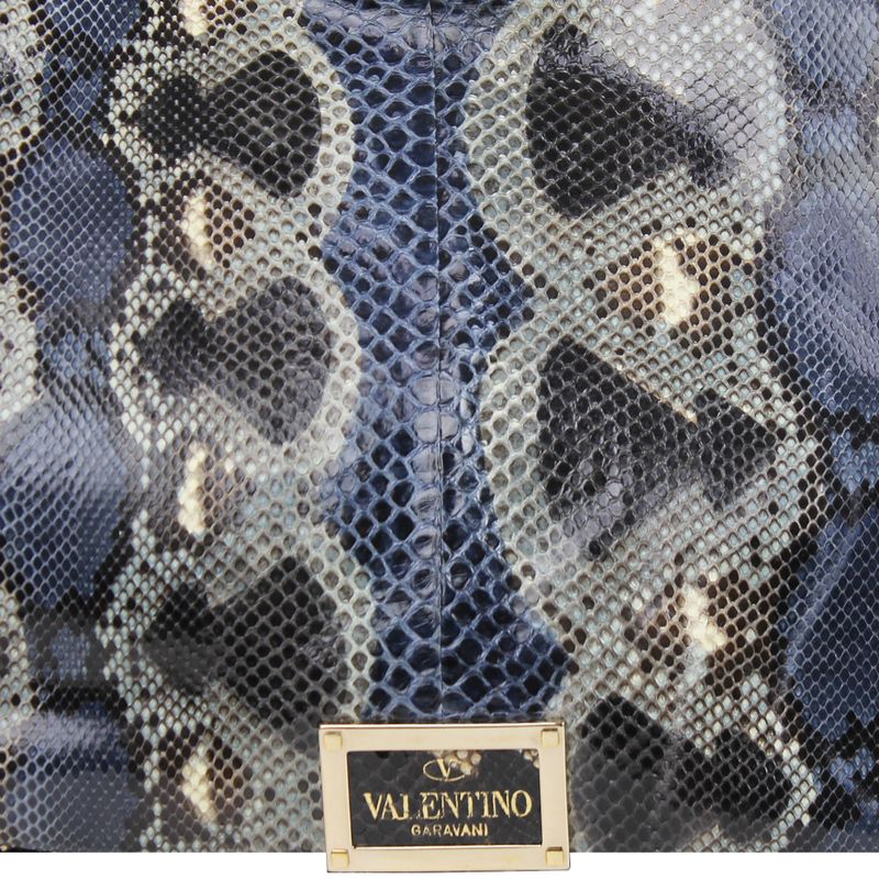 1822-bolsa-valentino-rockstud-python-azul-5
