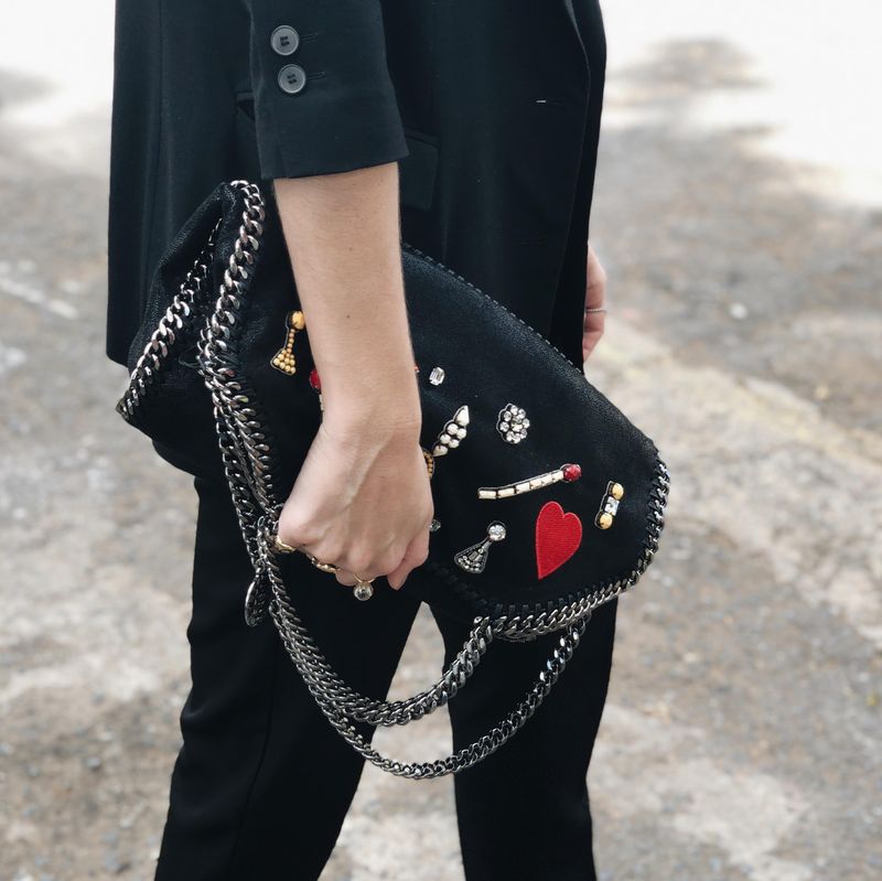 Bolsa-Stella-McCartney-Falabella-com-Aplicacao