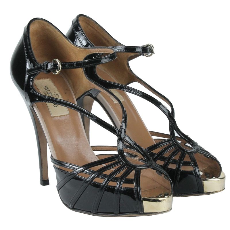 sandalia-valentino-verniz-preto