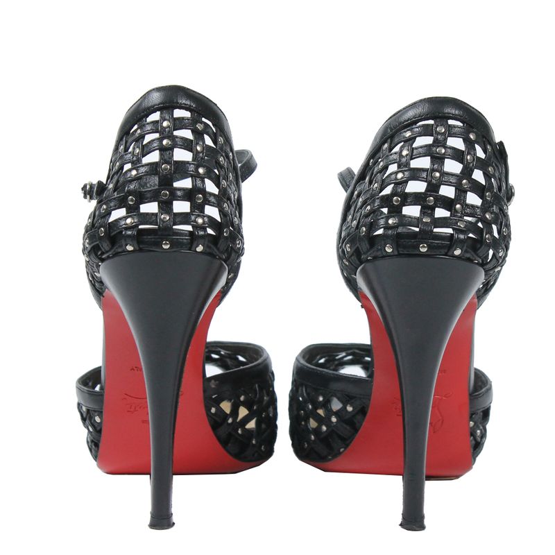 sapato-christian-louboutin-couro-trancado