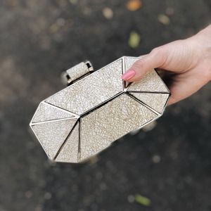 Clutch Halston Heritage Octagonal Minaudière Craquele
