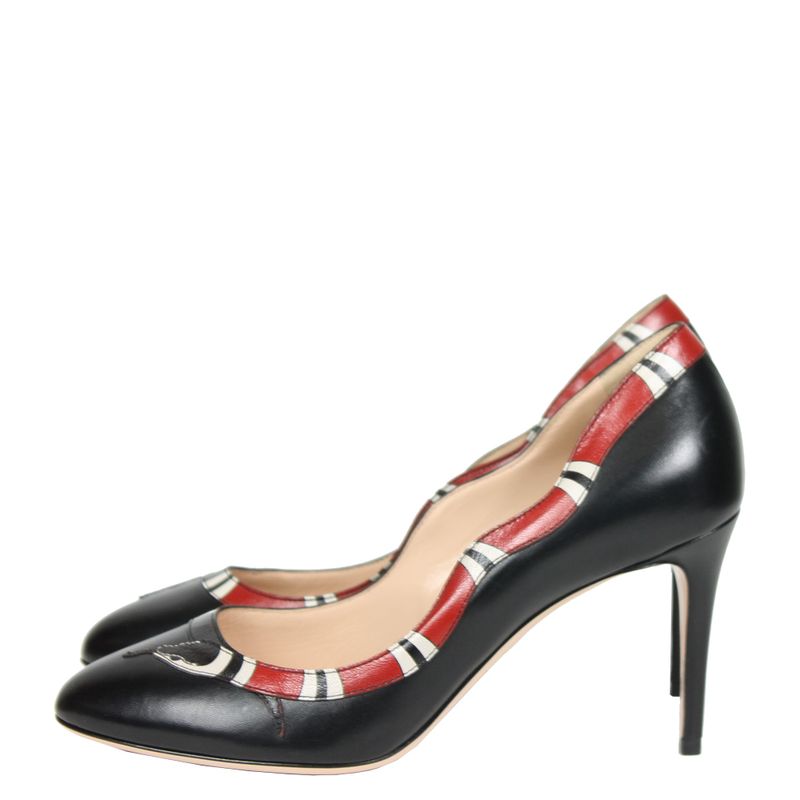 Scarpin-Gucci-Cobra