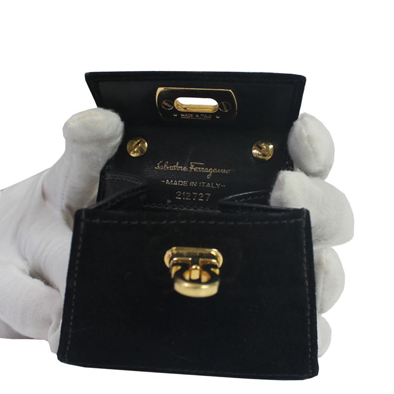 Mini-Bolsa-Salvatore-Ferragamo-Preto