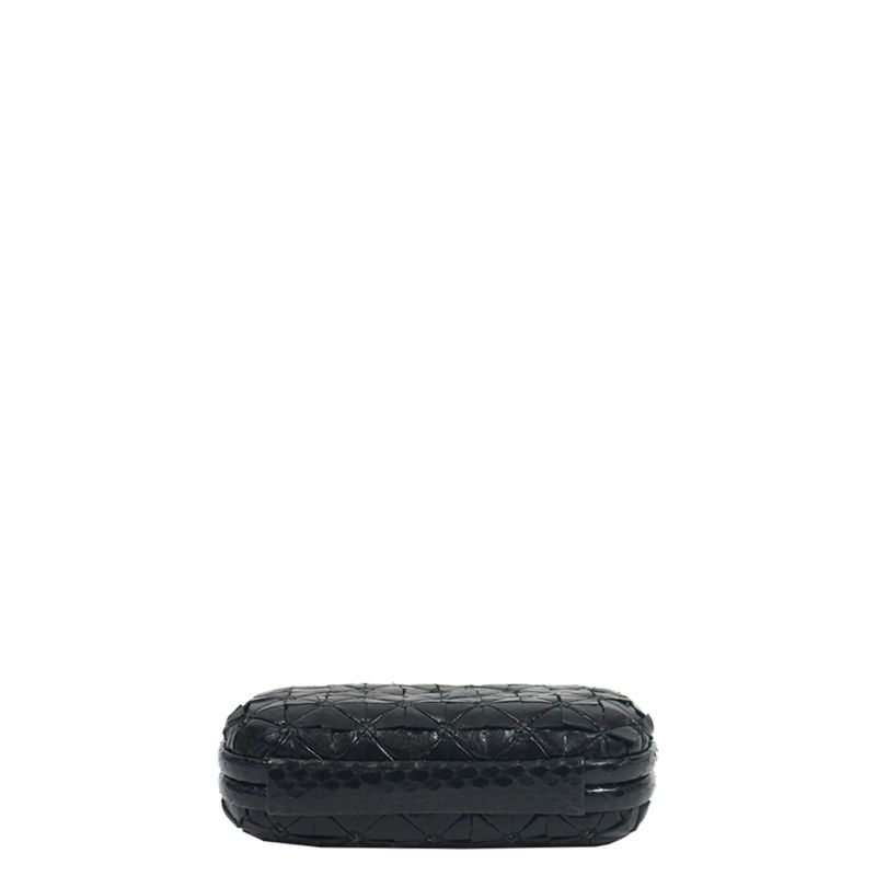 Clutch-Bottega-Veneta-Knot-Python-e-Couro-Preto