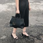 Bolsa-Fendi-2Jours-Preta-Grande-verso