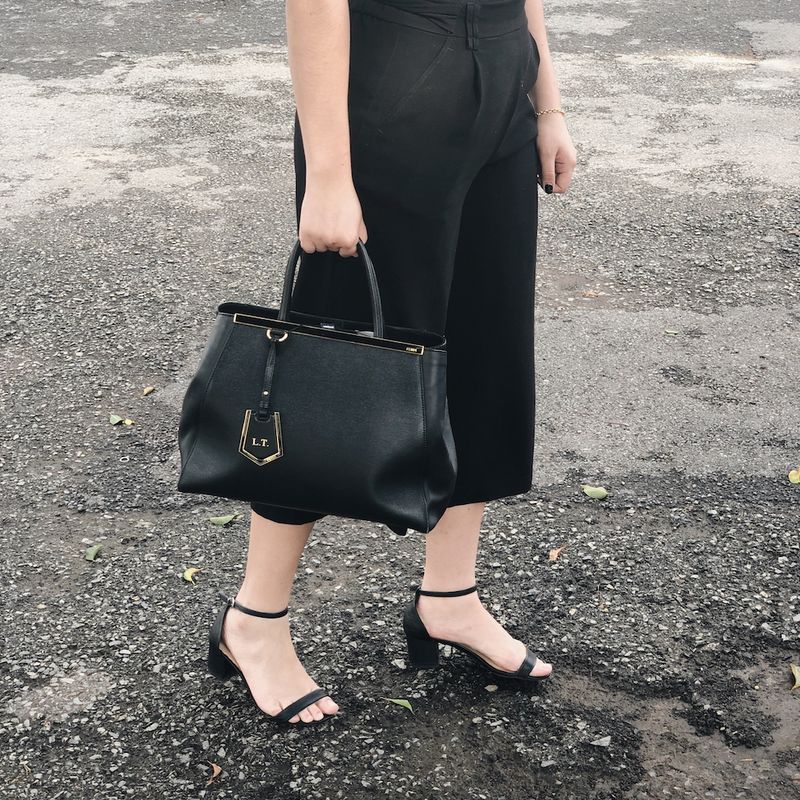 Bolsa-Fendi-2Jours-Preta-Grande-verso