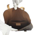 Clutch-Louis-Vuitton-Monograma-